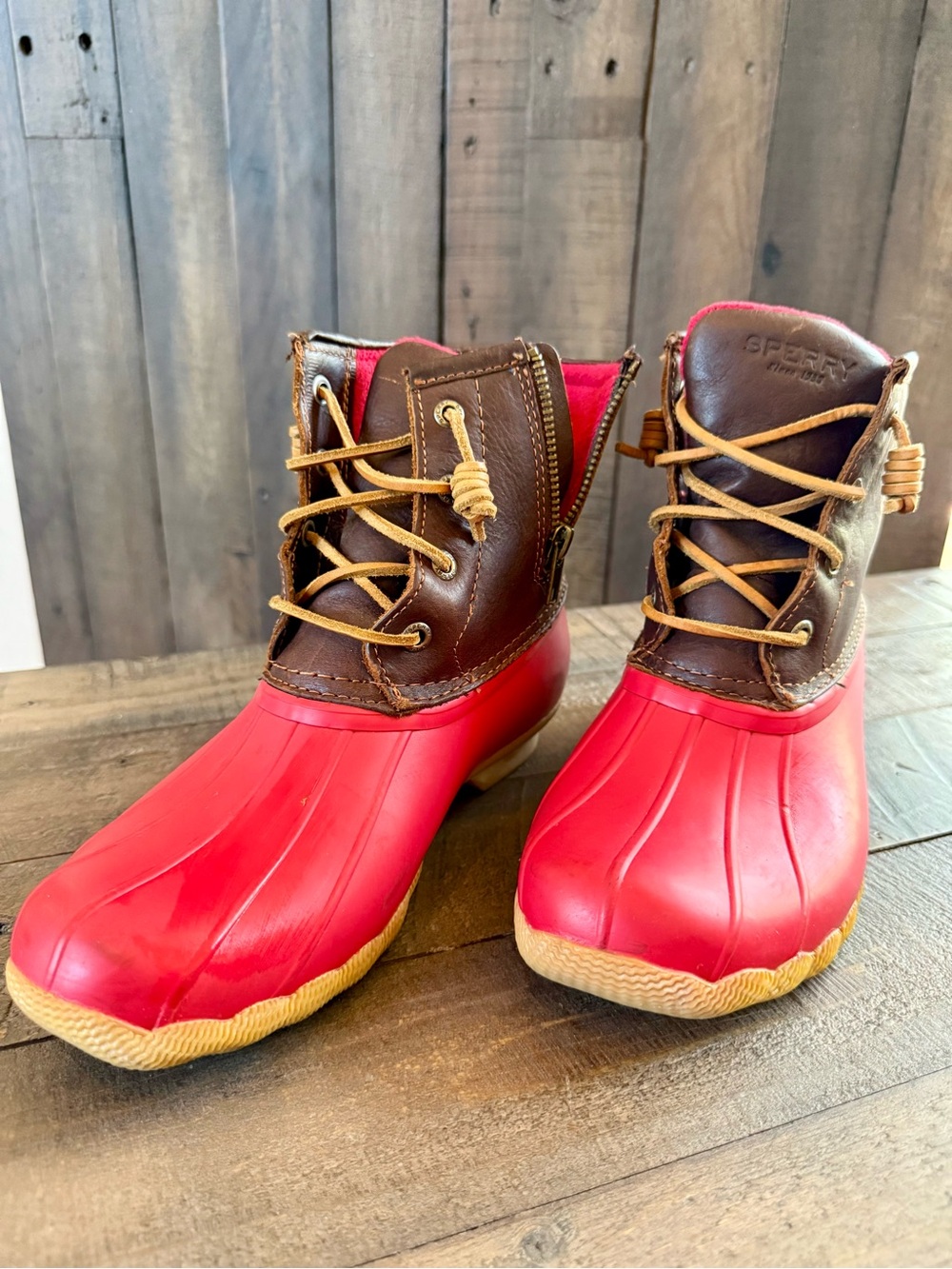 Sperry Saltwater Women’s Red & Brown Rain Boots US 7M